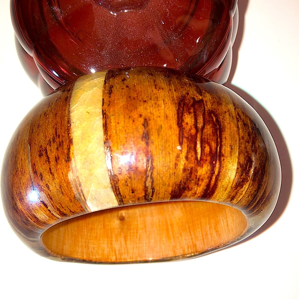 Vintage Beautiful wood and mother of pearl bangle-1970’s